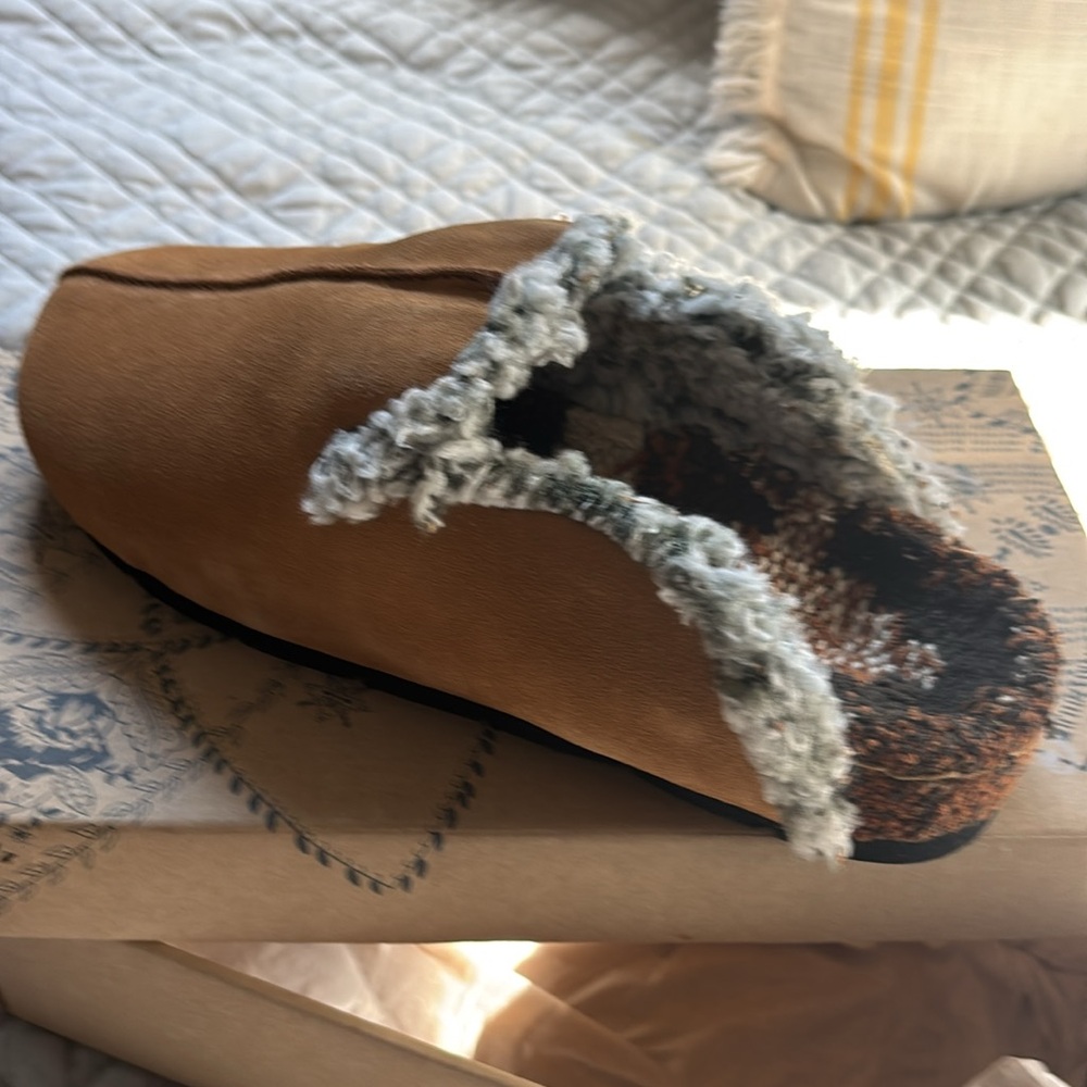 Free People Cozy Tan Slippers with Knit Trim - Picture 3 of 5